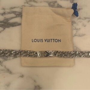 AUTHENTIC Louis Vuitton Silver Monogram Cuban Link Chain Bracelet Pre-Owned